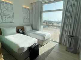 غرف الفنادق، المساحة والموقع